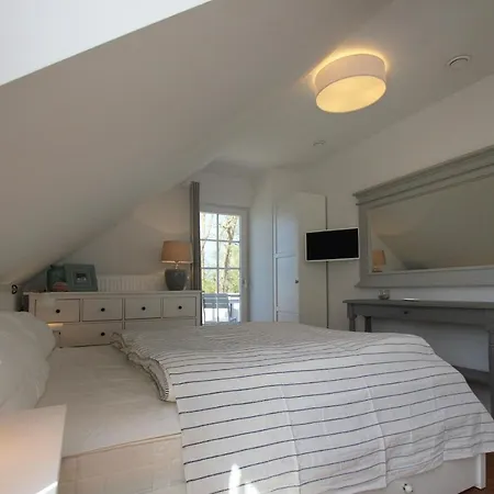 Freya Haus - Terrasse, Garten, Meerblick * Wiek auf Rügen