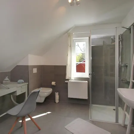 Freya Haus - Terrasse, Garten, Meerblick Wiek auf Rügen